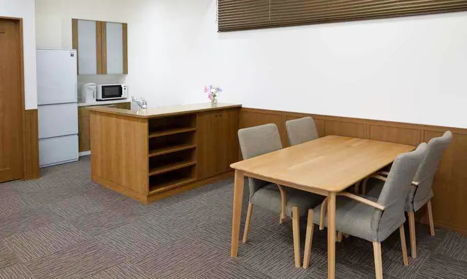 ファミラル盛岡中央通_3