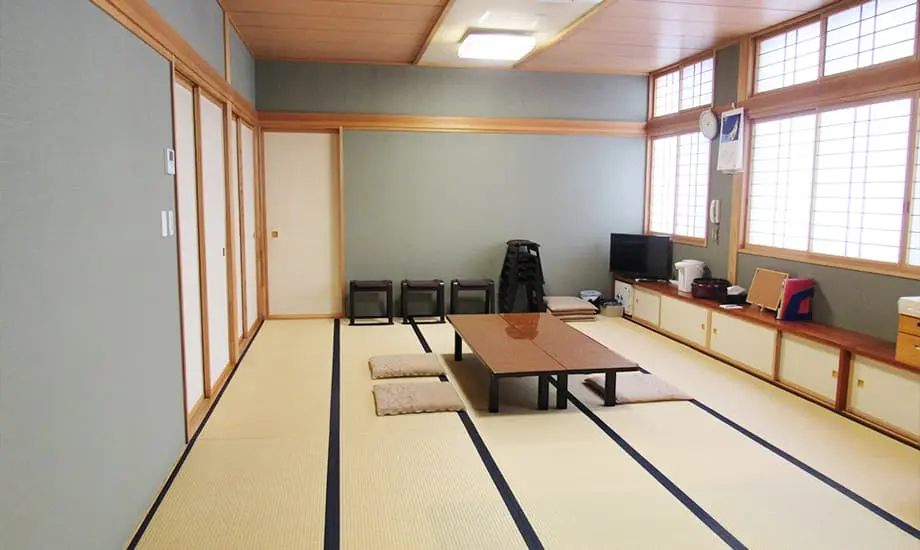 こすもすホール鷹巣_3