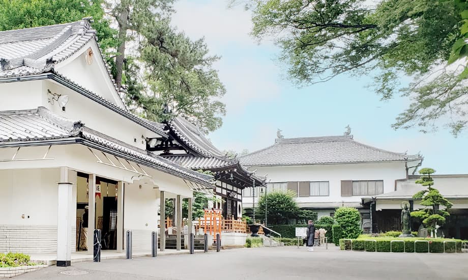 禅林寺霊泉会館