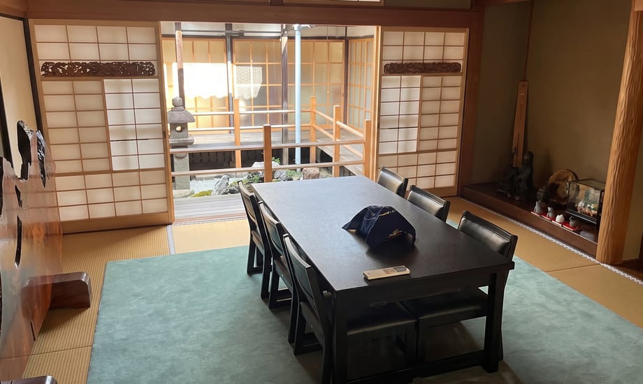 寺おくりホール 東山本町南_2